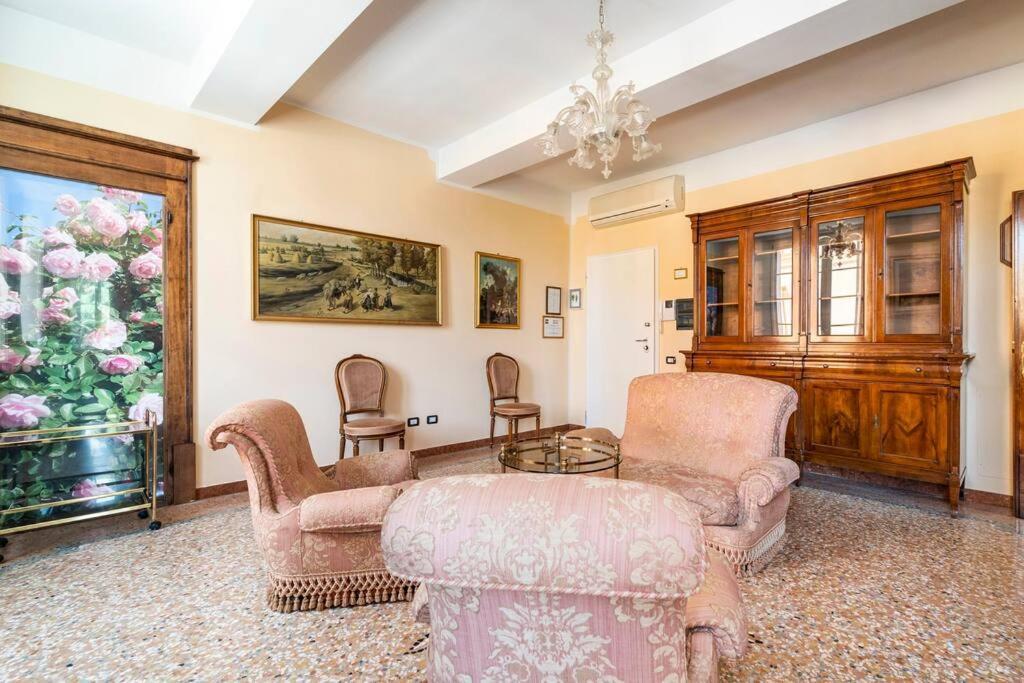 Elegant Apt, Wi-Fi And Garden Apartment Bologna Exterior photo