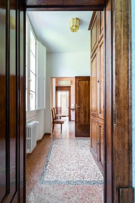 Elegant Apt, Wi-Fi And Garden Apartment Bologna Exterior photo